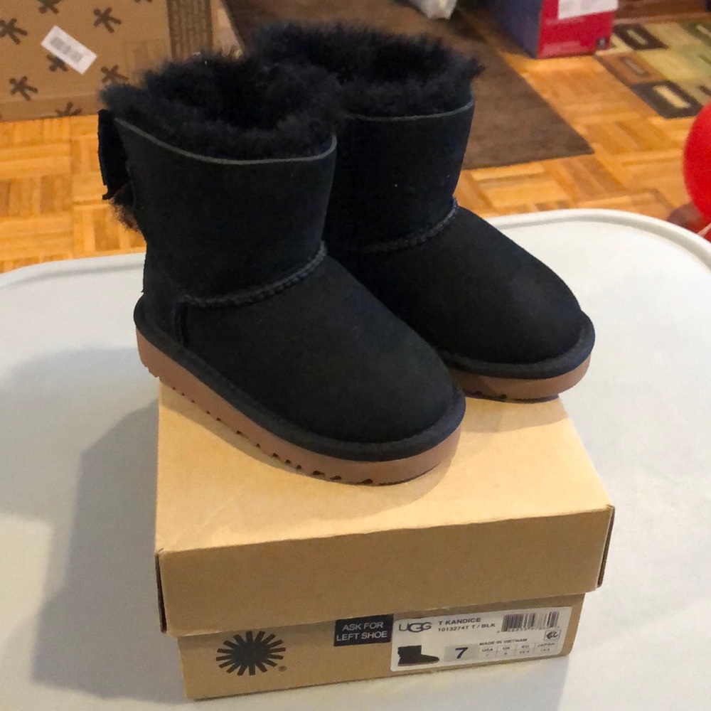 Toddler Girls Ugg NWT